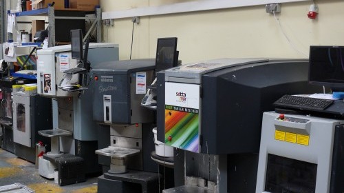 Farbmischanlage Serviceleistungen - Farbmischservice